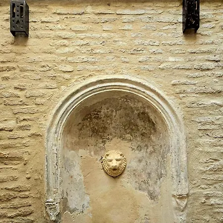 Arena Centro Rooms&suites, By Homing U Gæstehus Sevilla