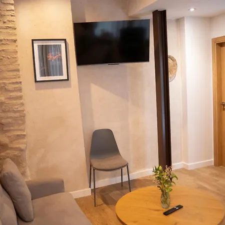 Arena Centro Rooms&suites 3*