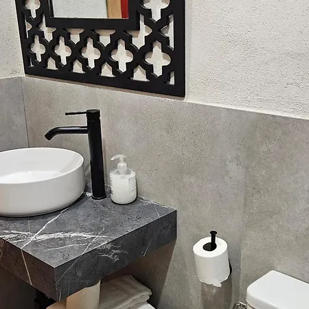 Arena Centro Rooms&suites, By Homing U Gæstehus