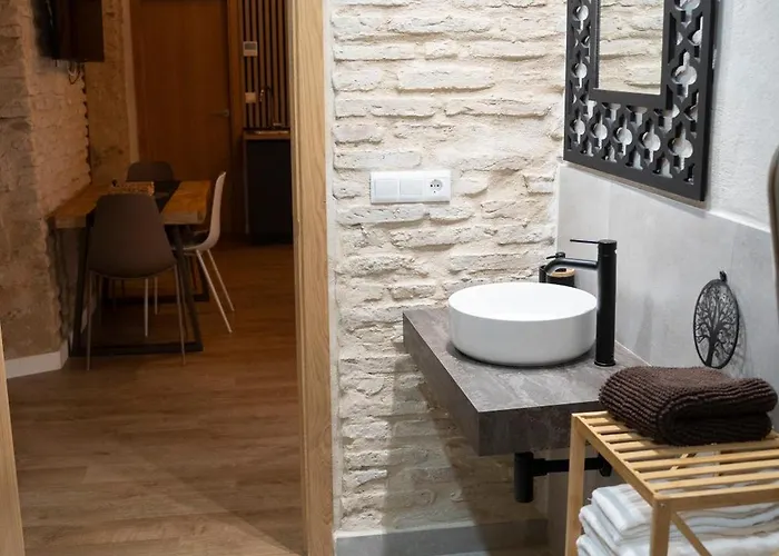 Vendégház Arena Centro Rooms&suites, By Homing U 3*