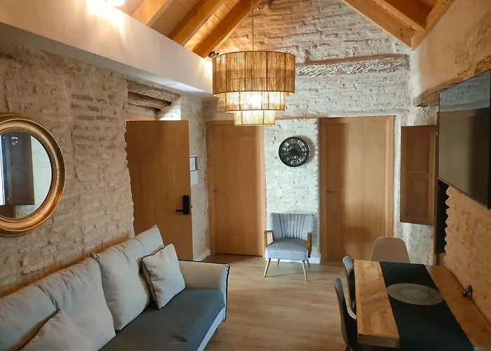Arena Centro Rooms&suites, By Homing U Vendégház